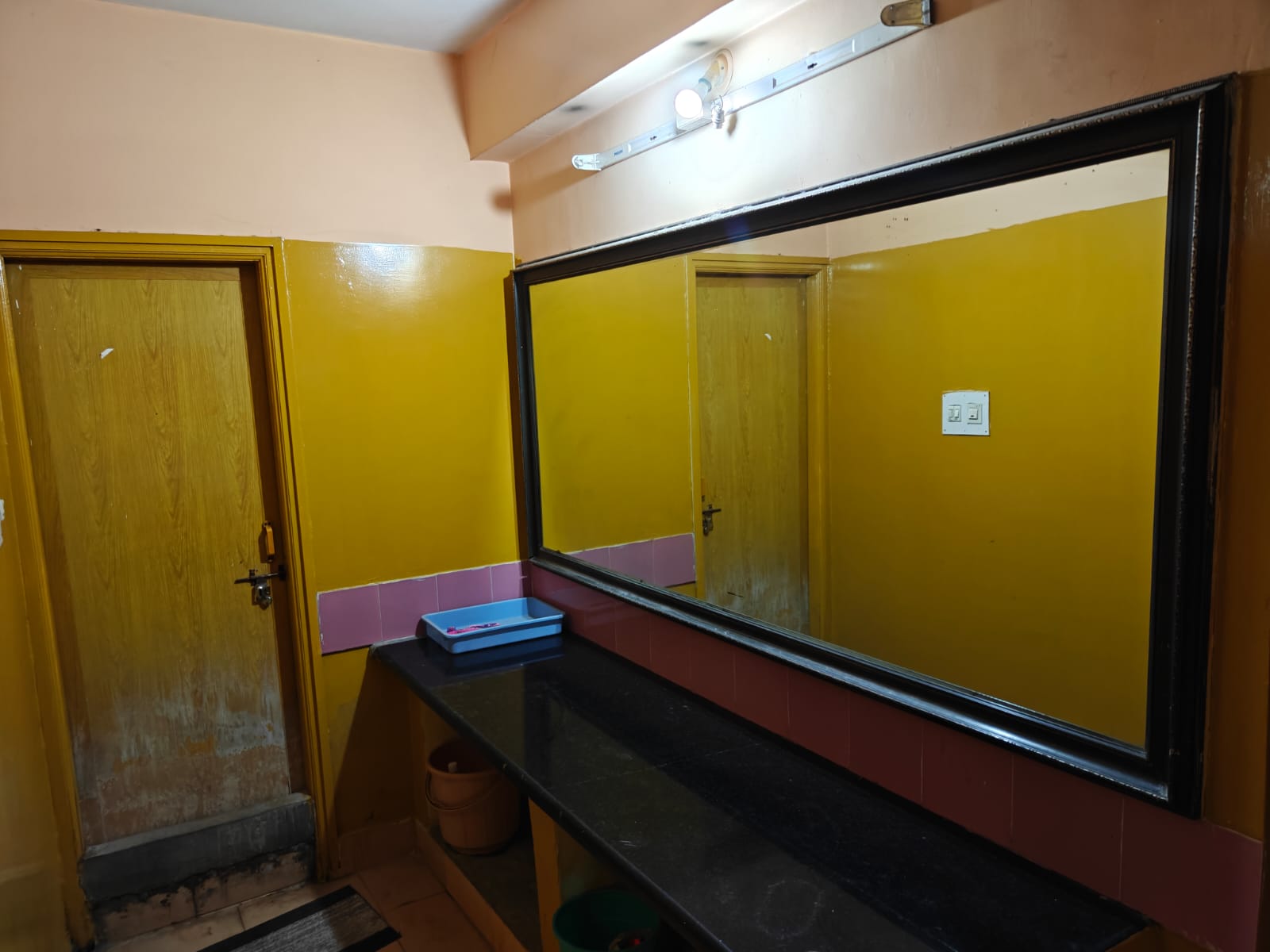 Wash Area & Dressing Space